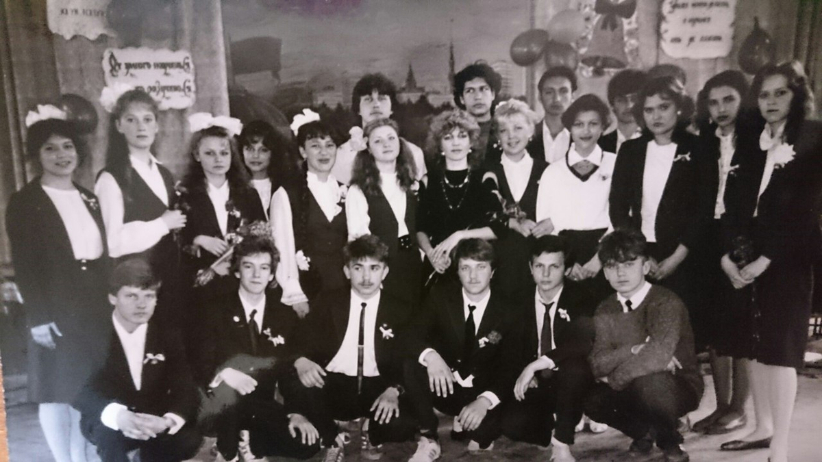 Я с одним из своих выпускных классов. Фото из личного архива. 