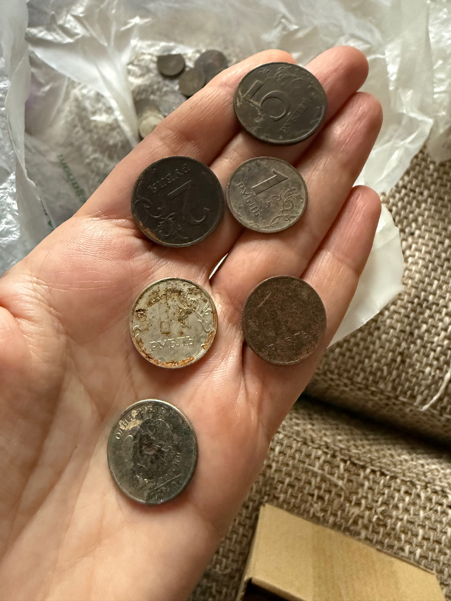 В приеме такой мелочи мне отказали, но если бы прогоняла через машинку, то и их приняли бы