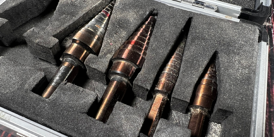 Послать соседа лесом или сохранить нормальные отношения, если человек так относится к чужому?