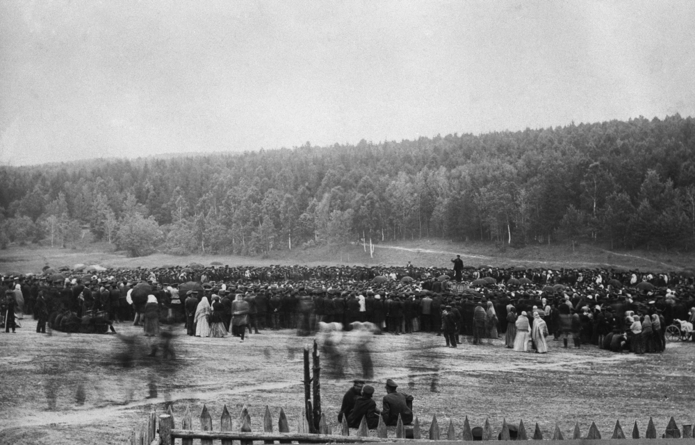 Собрание ивановских ткачей в 1905 году