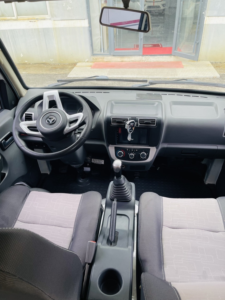 Кабина автодома BAIC Heibao 2021 года с механической коробкой передач, бензиновым двигателем 1.5 л и пробегом 7800 км, китайский кемпер категории B, подробнее в avtodom16.