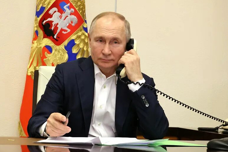   Нынешняя беседа стала 12-й с момента возвращения Трампа в Белый дом и второй с начала года.   
Фото: kremlin.ru