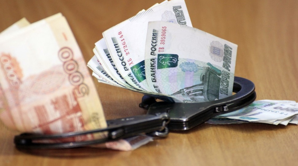 Экс-начальницу почтового отделения под Астраханью подозревают в мошенничестве