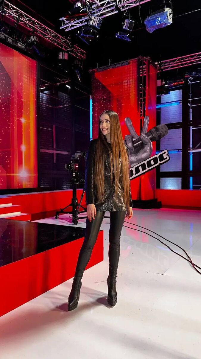 Юля Гаврилова готова к выступлению! Фото: https://vk.com/juliagavrilova_official