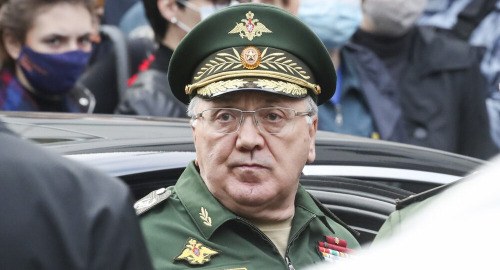 Дома и авто экс-зама Шойгу на ₽7 млрд требуют отдать государству