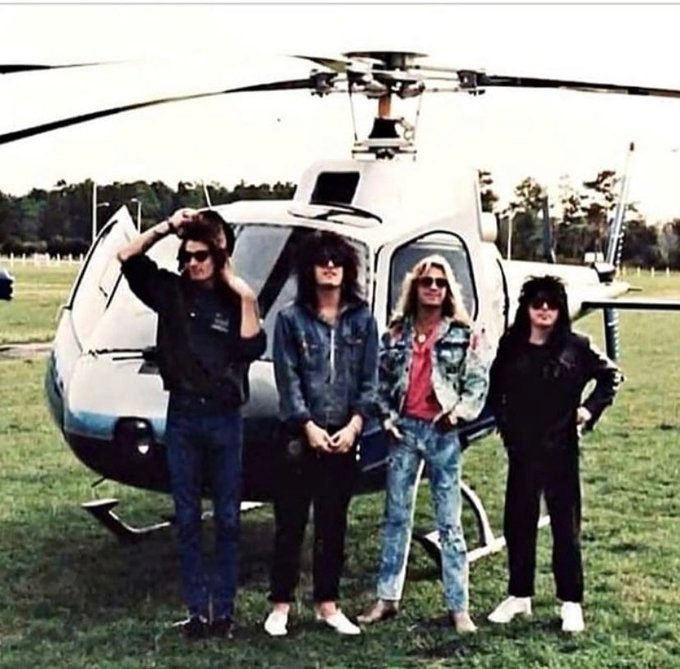 MOTLEY CRUE