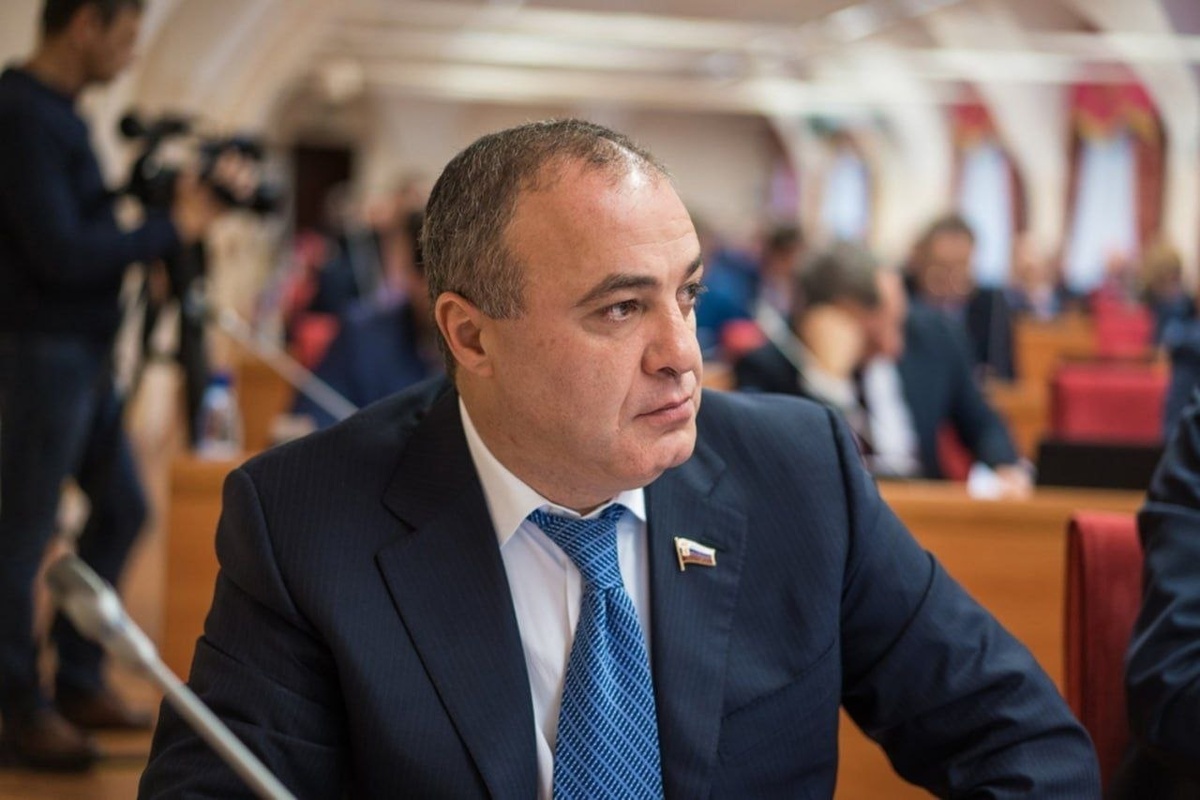 Автор: https://t.me/russicaRU/68031