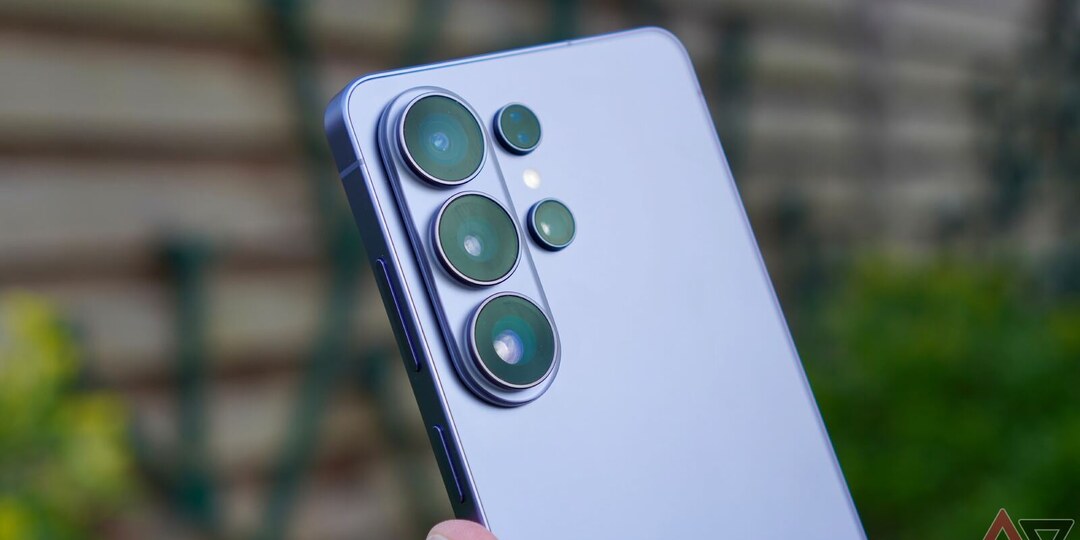 Samsung Galaxy S27 Ultra может лишиться одной камеры