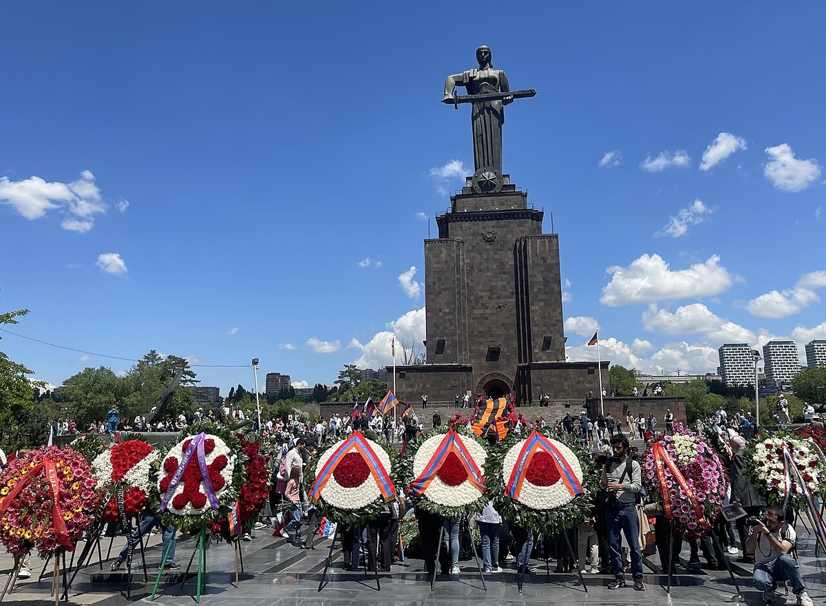 9 мая. Ереван, Армения Фото https://ru.wikipedia.org/