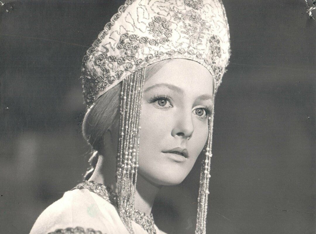 На фото — прекрасная Евгения Филонова из мюзикла-сказки "Снегурочка" 1968 г.