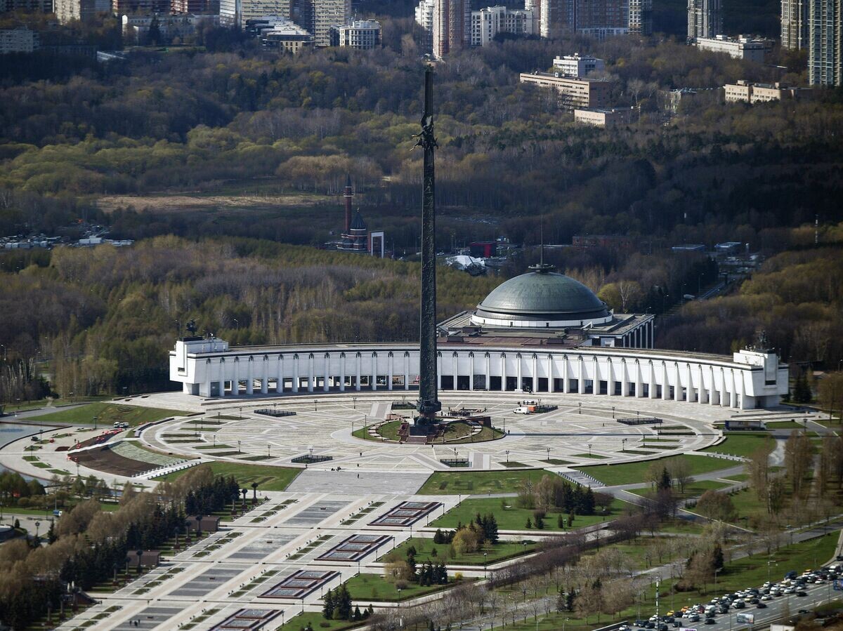    Монумент Победы на Поклонной горе в Москве | © РИА Новости / Максим Блинов