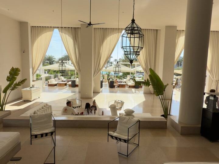 Стоит ли ехать в Serry Beach 5*? Разбор от турагента без розовых очков.