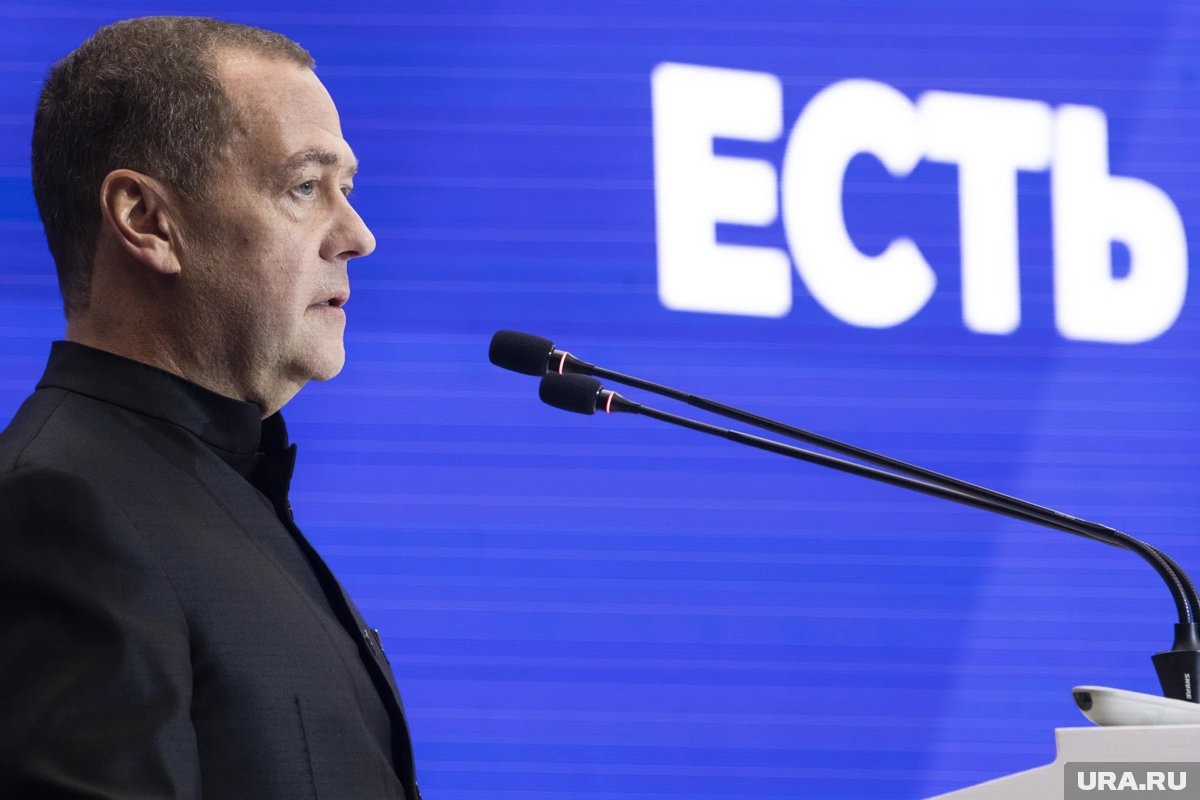     Оснащение БПЛА реактивными двигателями становится реальной угрозой, заявил Дмитрий Медведев.