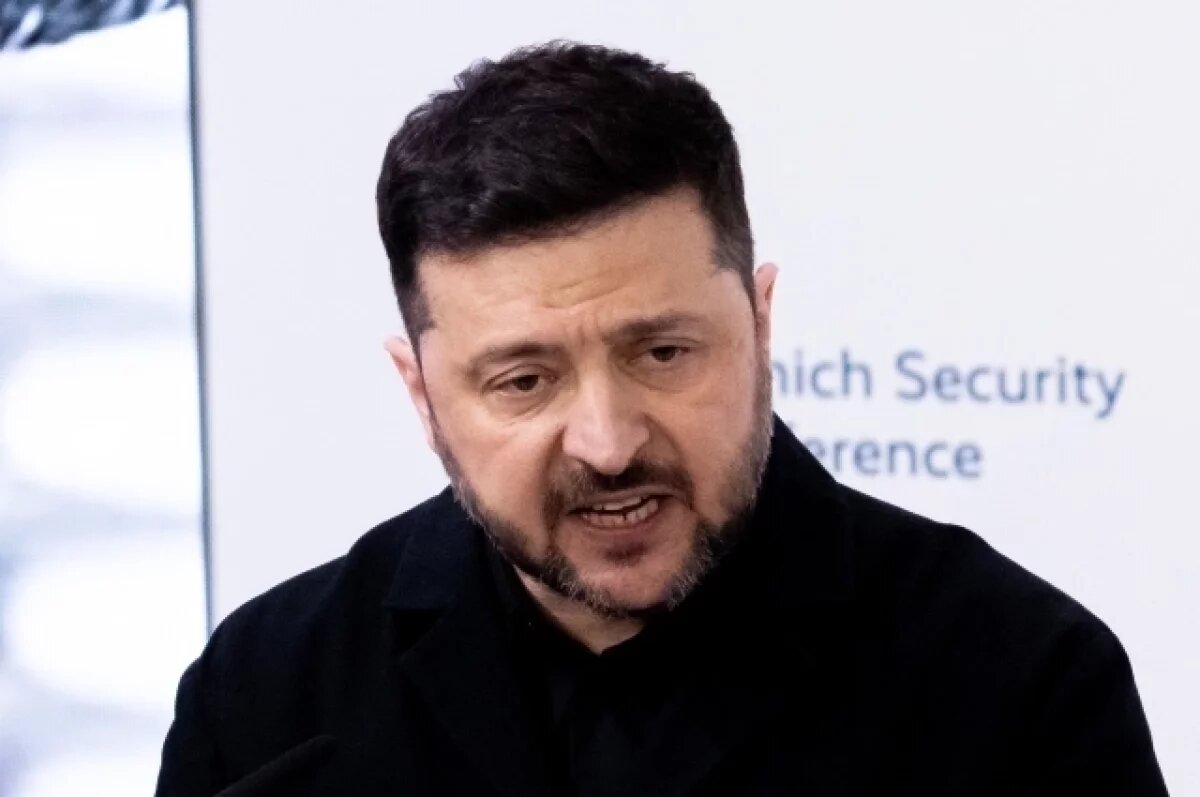    Мендель: Зеленский продолжает конфликт, чтобы оставаться у власти