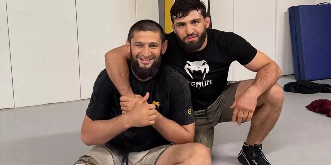 «Закину Армана в рюкзак». Хамзат Чимаев перед UFC 328 — о Стрикленде, конфликте Царукяна с Топурией и больших деньгах
