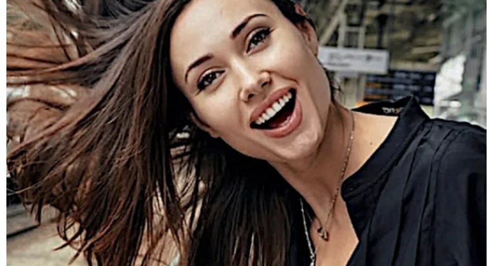 «Я коварная!» - Елена Товстик призналась, зачем закрыла сыну выезд из страны прямо в аэропорту