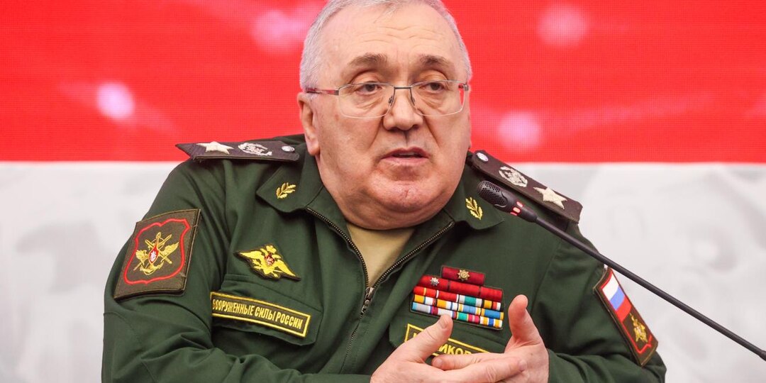Золотые несессеры для армии от замминистра обороны Цаликова...