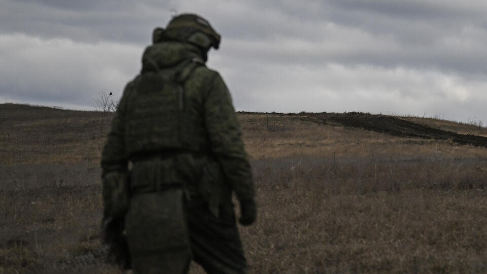     Российский офицер предложил боевику ВСУ сдаться в плен и спас его от смерти РИА Новости/Станислав Красильников