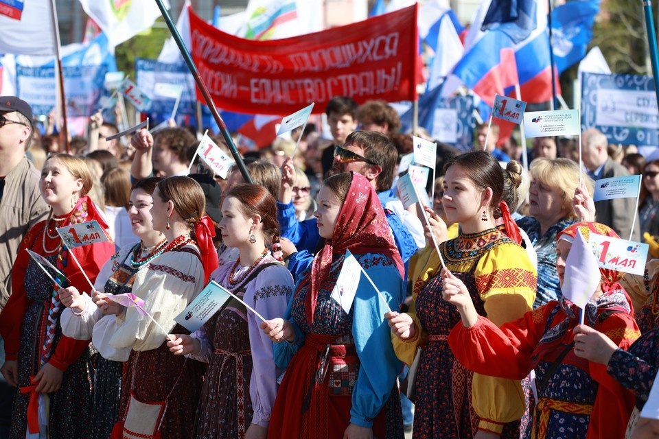    Первомайский митинг Олег УКЛАДОВ