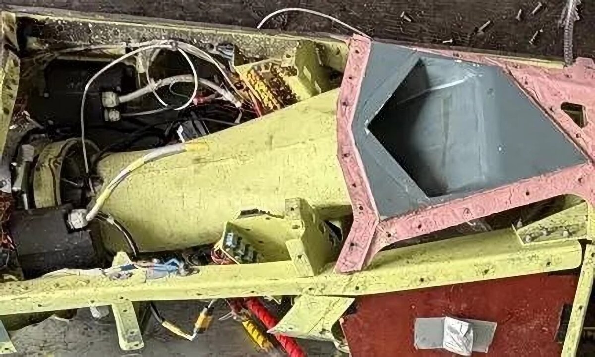    Обломки ракеты С-71К «Ковёр»