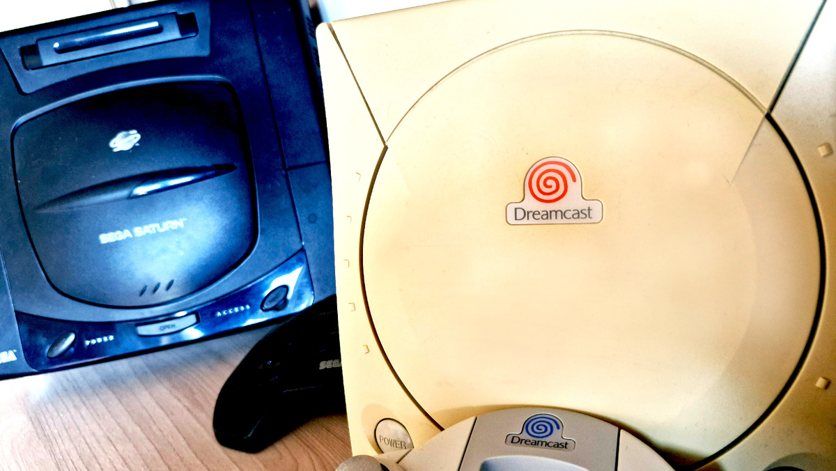 C Sega мы познакомились ещё в 90-х годах в основном с приходом консолей Sega Mega Drive