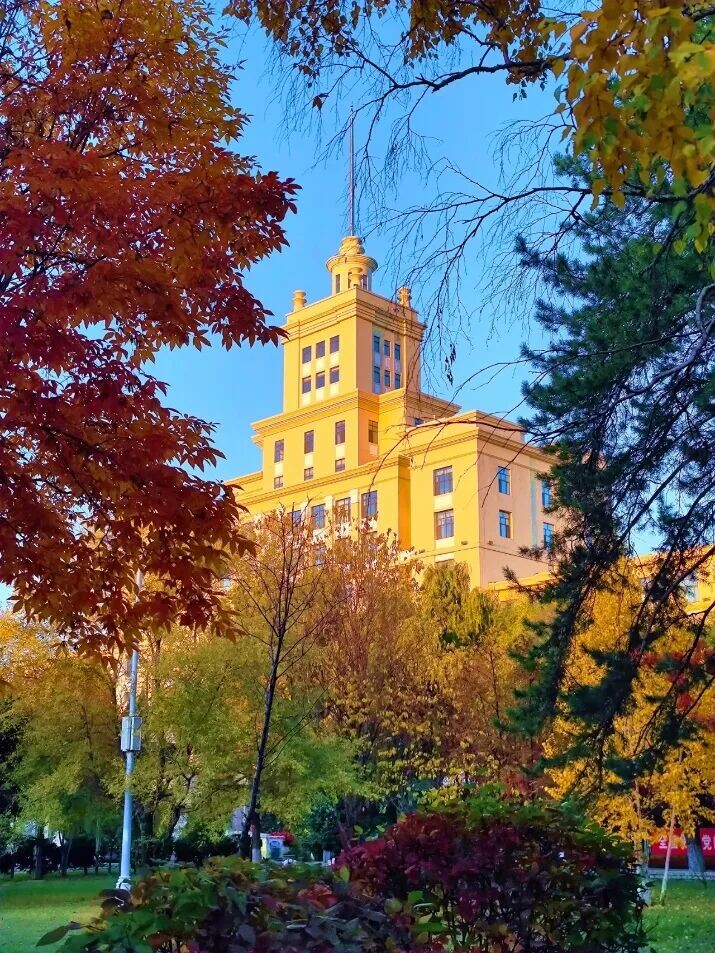 黑龙江大学