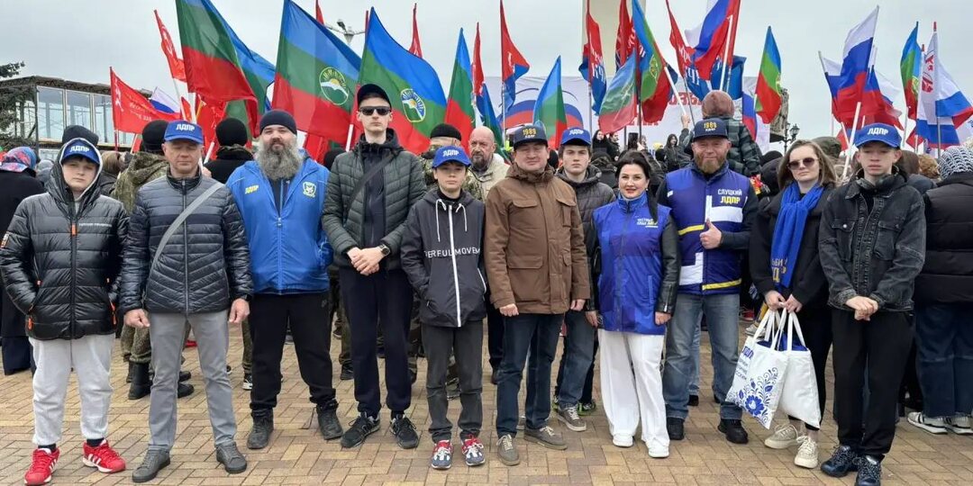 Дорогие жители Карачаево-Черкесской Республики, поздравляем вас с 1 Мая, праздником Весны и Труда