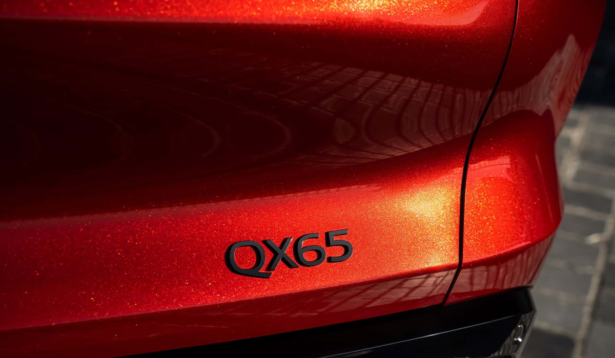 Особенный внешний вид Infiniti QX65