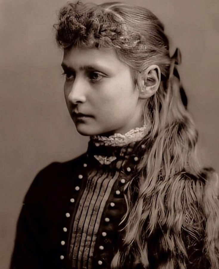 Алиса Гессен-Дармштадтская. Дармштадт, 1894 год