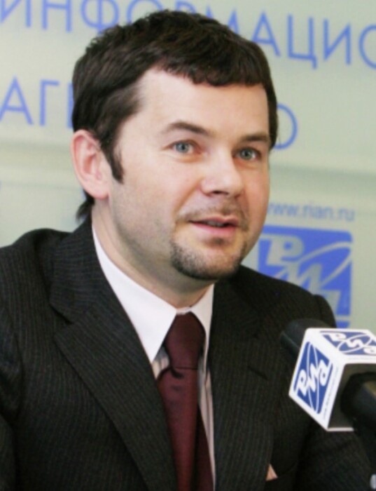 Александр Пляцев был первым мужем Подкаминской.