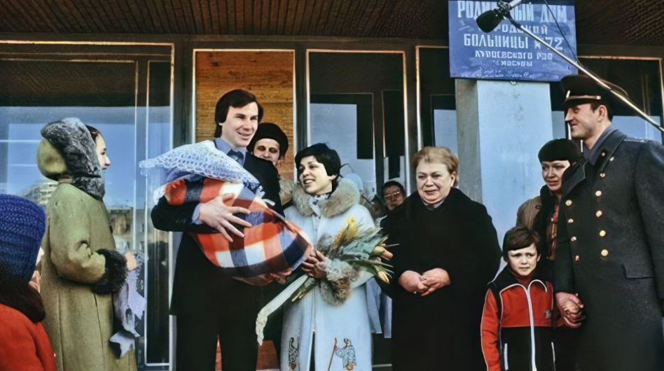 Ирина Роднина с мужем Александром Зайцевым и сыном