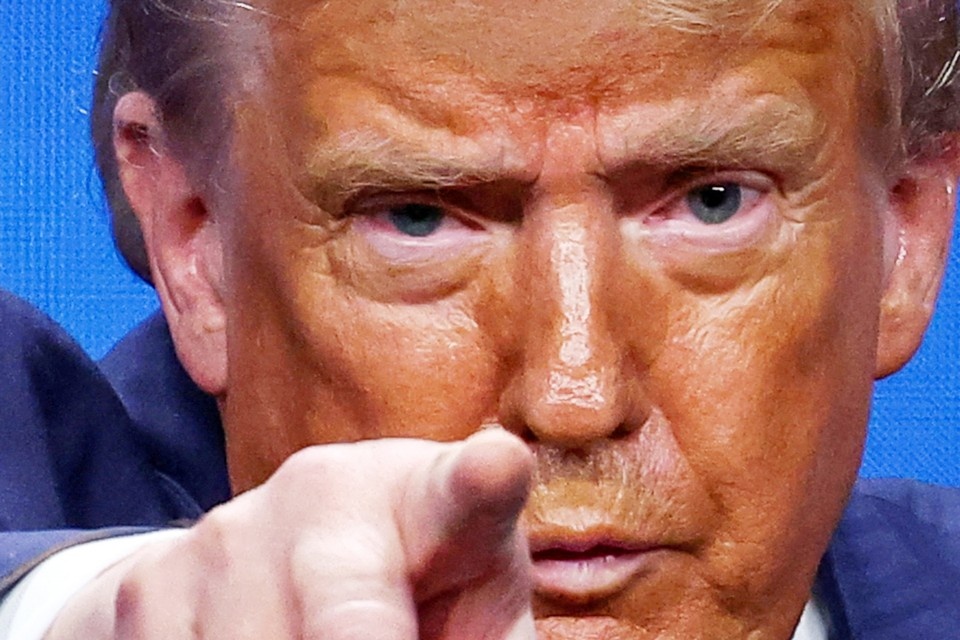    Все эти три сенсации Трамп уместил в один свой ответ журналистке во время брифинга в Белом Доме REUTERS