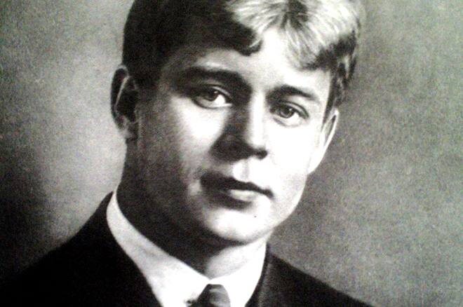 Сергей Есенин родился 3 октября 1895 года в селе Константиново Рязанской губернии в семье крестьян — Татьяны Федоровны и Александра Никитича.