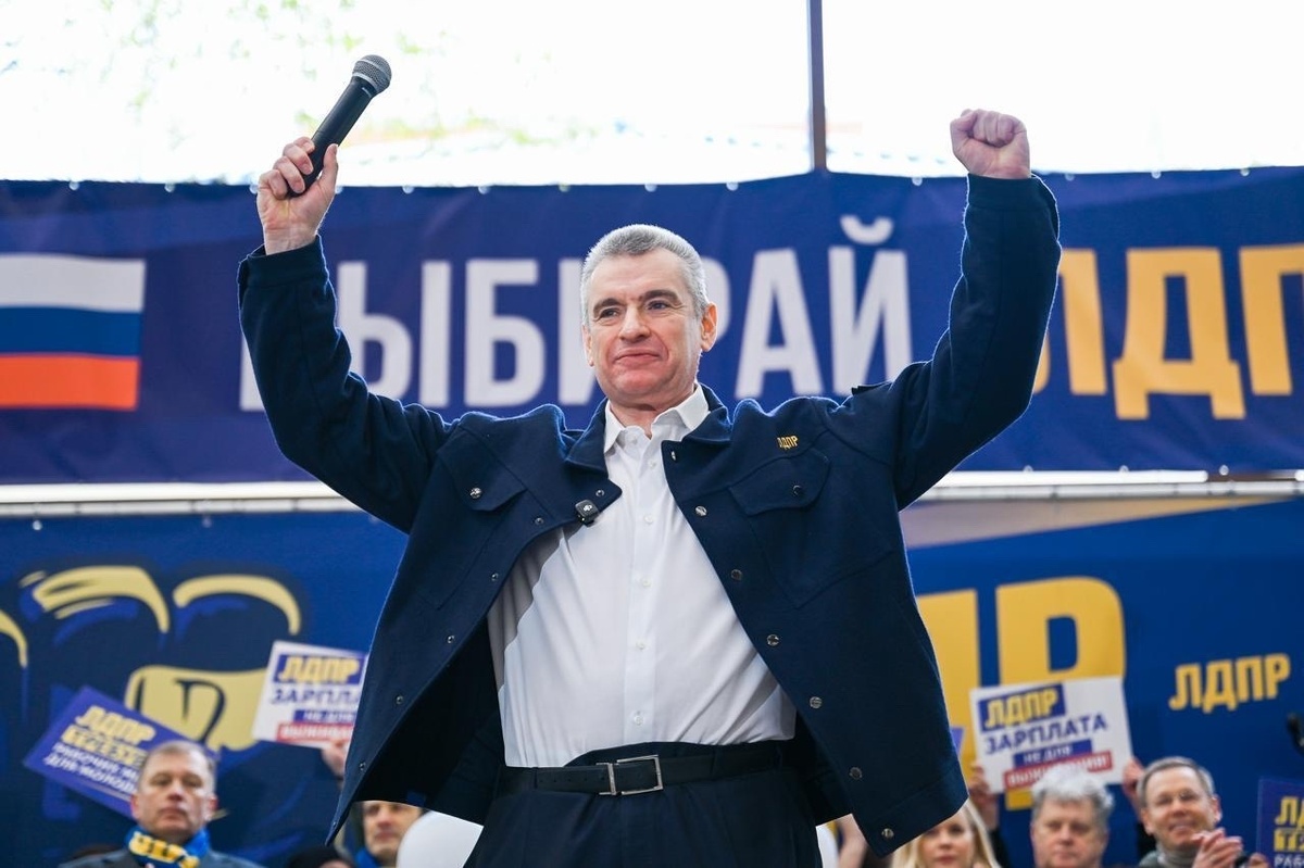 Лидер ЛДПР Леонид Слуцкий на первомайском митинге ЛДПР