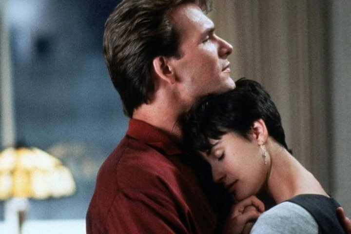 Кадр из фильма "Приведение" 1990 г.