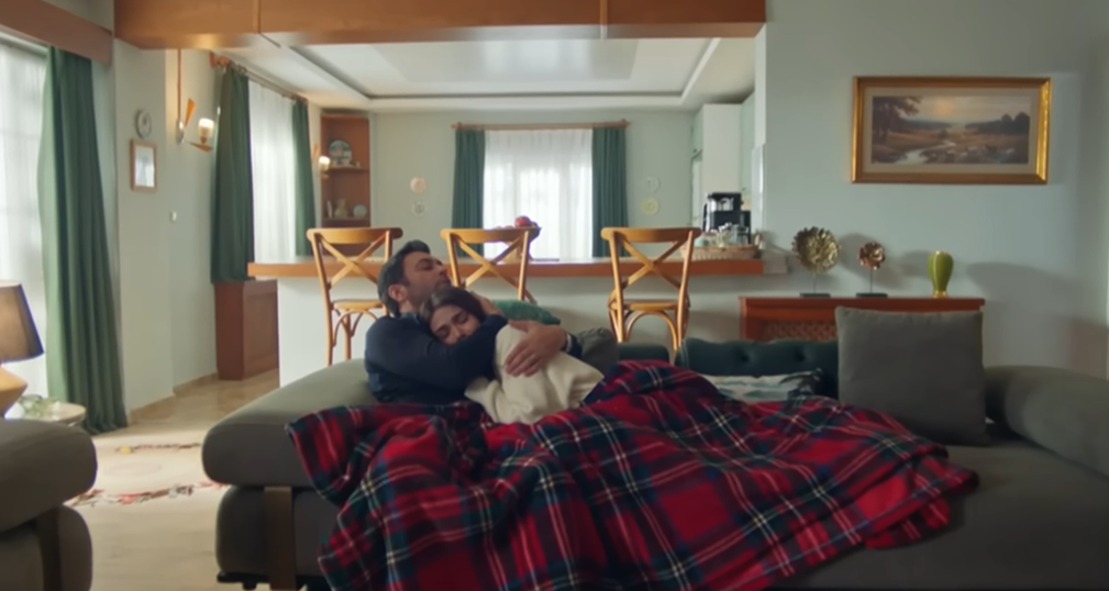 "Ухожу"💔 песня Сезен Аксу в сериале "Далекий город"