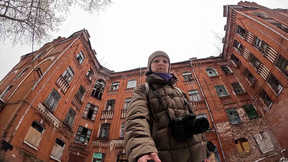 После того, как я увидела наследие промышленников Морозовых в Орехово-Зуево, у меня появилась мечта посетить "Морозовский городок" в Твери. То, что создавали и строили эти люди полтора века назад, до сих пор поражает своими масштабами 