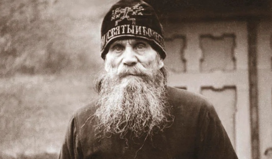 Никогда никому не говори о своей жизни. Странный совет валаамского старца