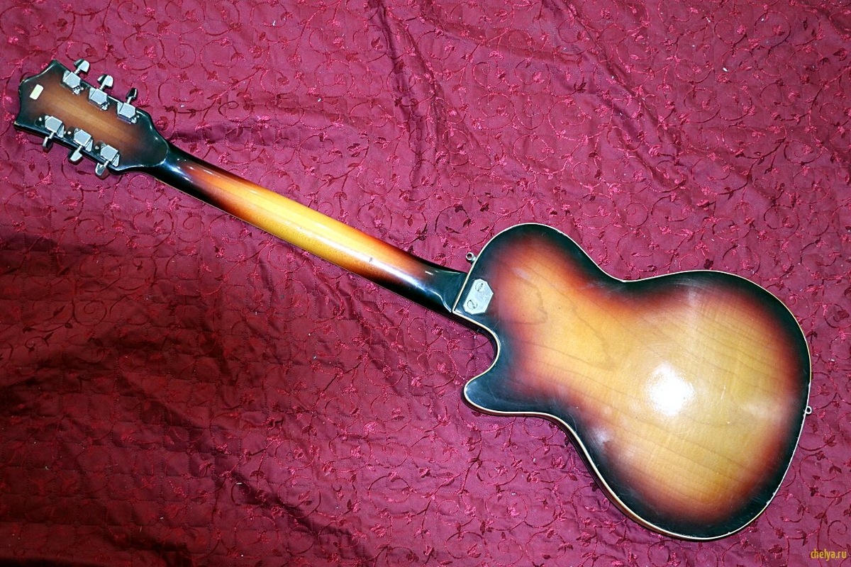 Musima de Luxe 25k вид сзади