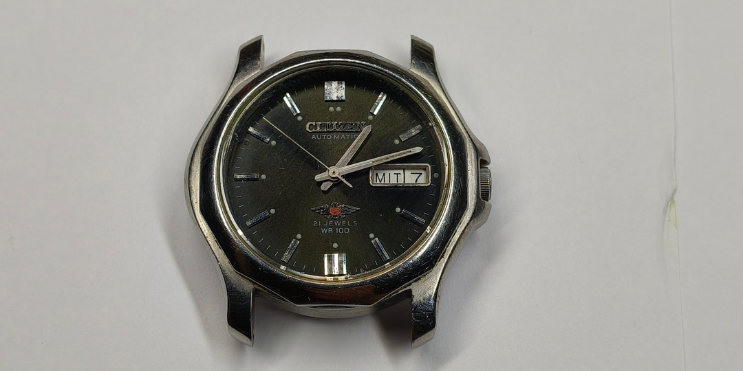 Часы CITIZEN 8200 R11628 - ремонт.