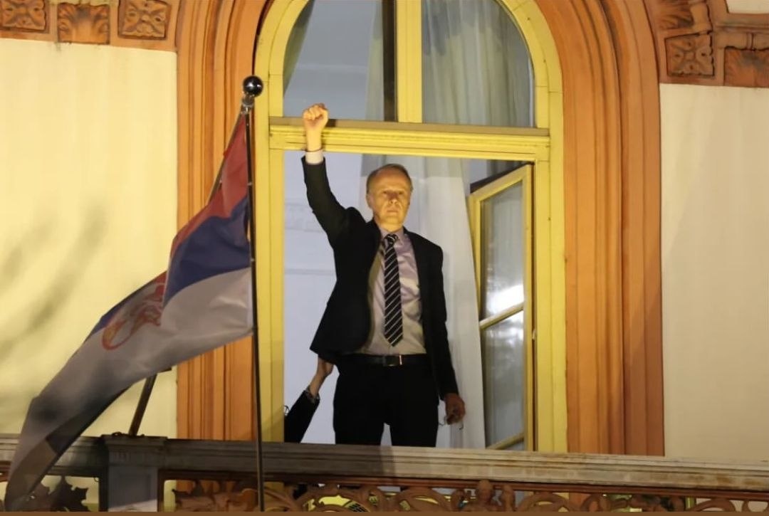 Владан Джокич на балконе ректората.