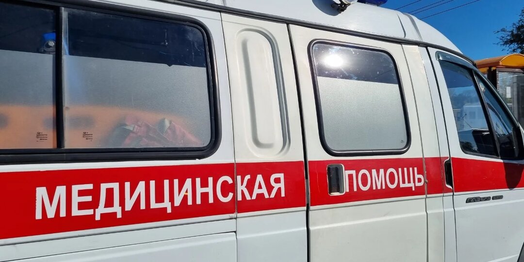 Грузчик в Сальске упал в шахту подъемника на хлебокомбинате