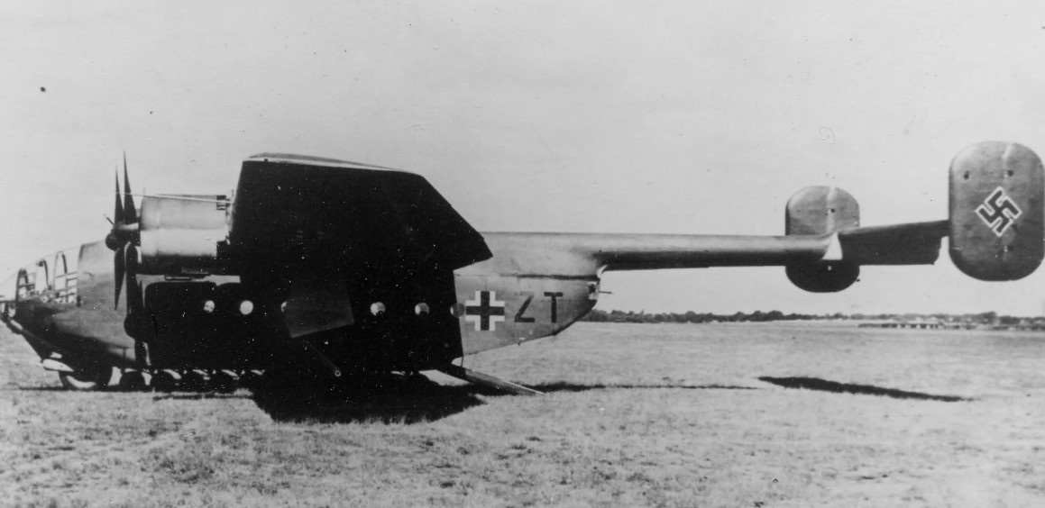 Немецкий транспортный самолет Арадо Аr-232 «Tausendfüßler»