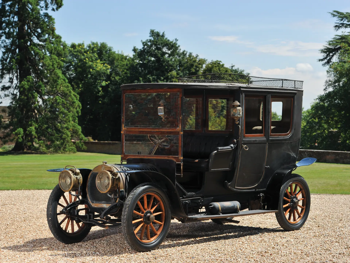 Hotchkiss Type T, автомобиль, послуживший базой для создания бронеавтомобиля. Фотография в свободном доступе.