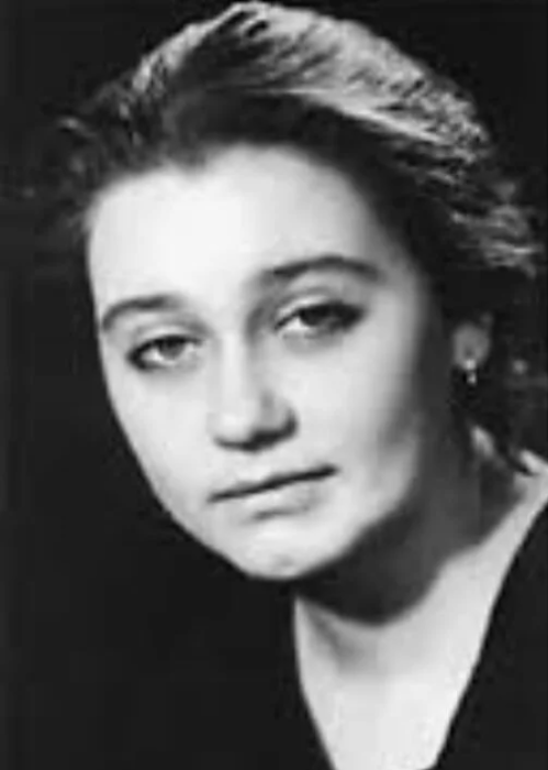 Маргарита Шубина в юности