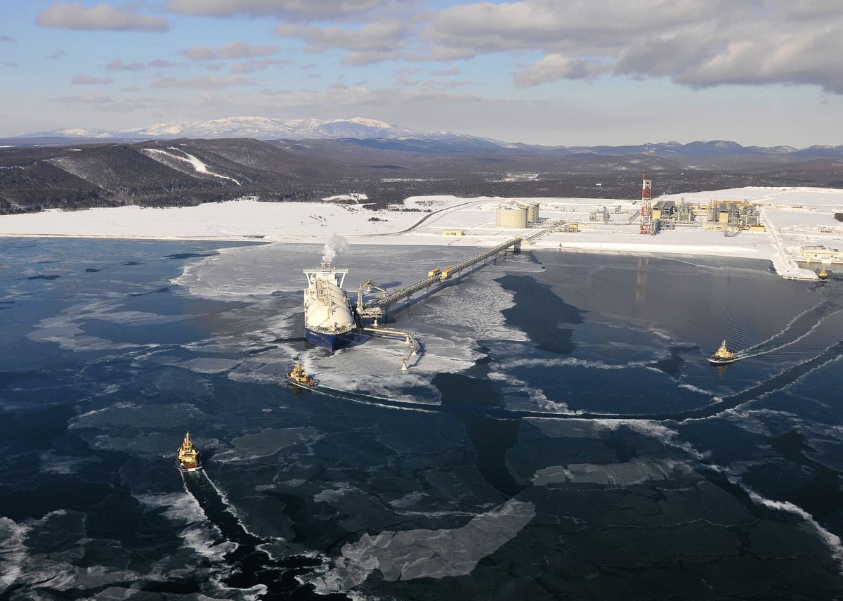   Производственный комплекс «Пригородное» проекта «Сахалин-2», фото: gazprom.ru