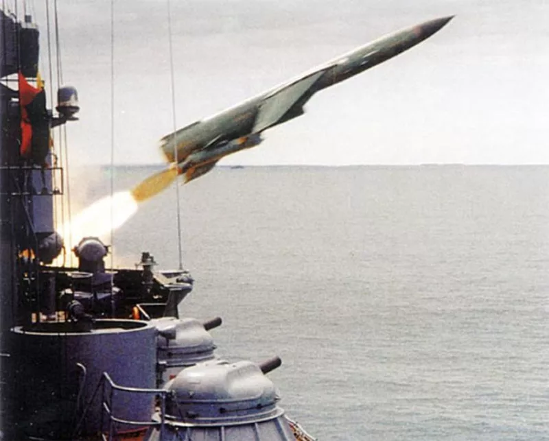 Пуск П-35 с ракетного крейсера проекта 58
