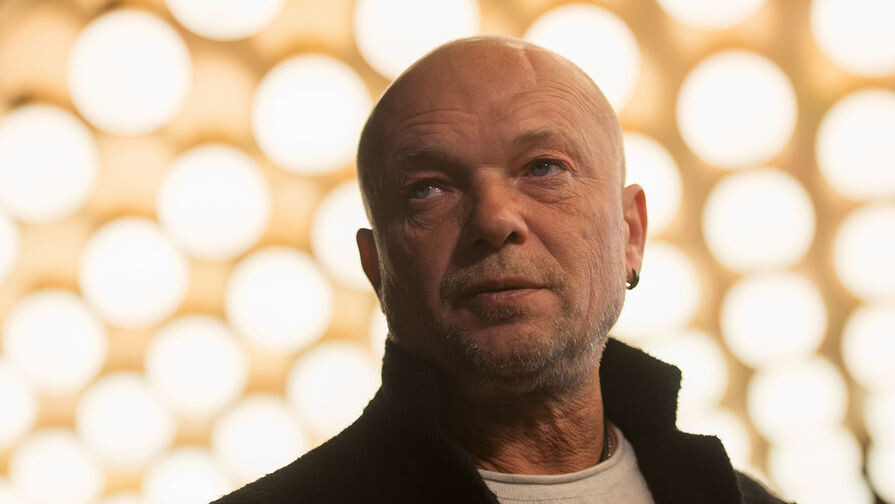 Актер Андрей Смоляков на премьере фильма «Норвег» режиссера Алены Званцовой в кинотеатре «Москва», 23 ноября 2015 года / Евгения Новоженина/РИА Новости   📷