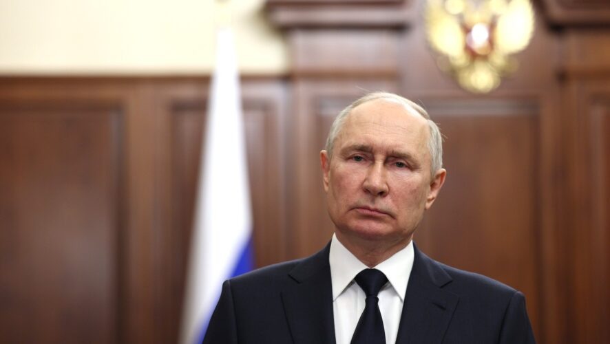 Владимир Путин утвердил штрафы за нарушения при продаже табака и никотинсодержащей продукции