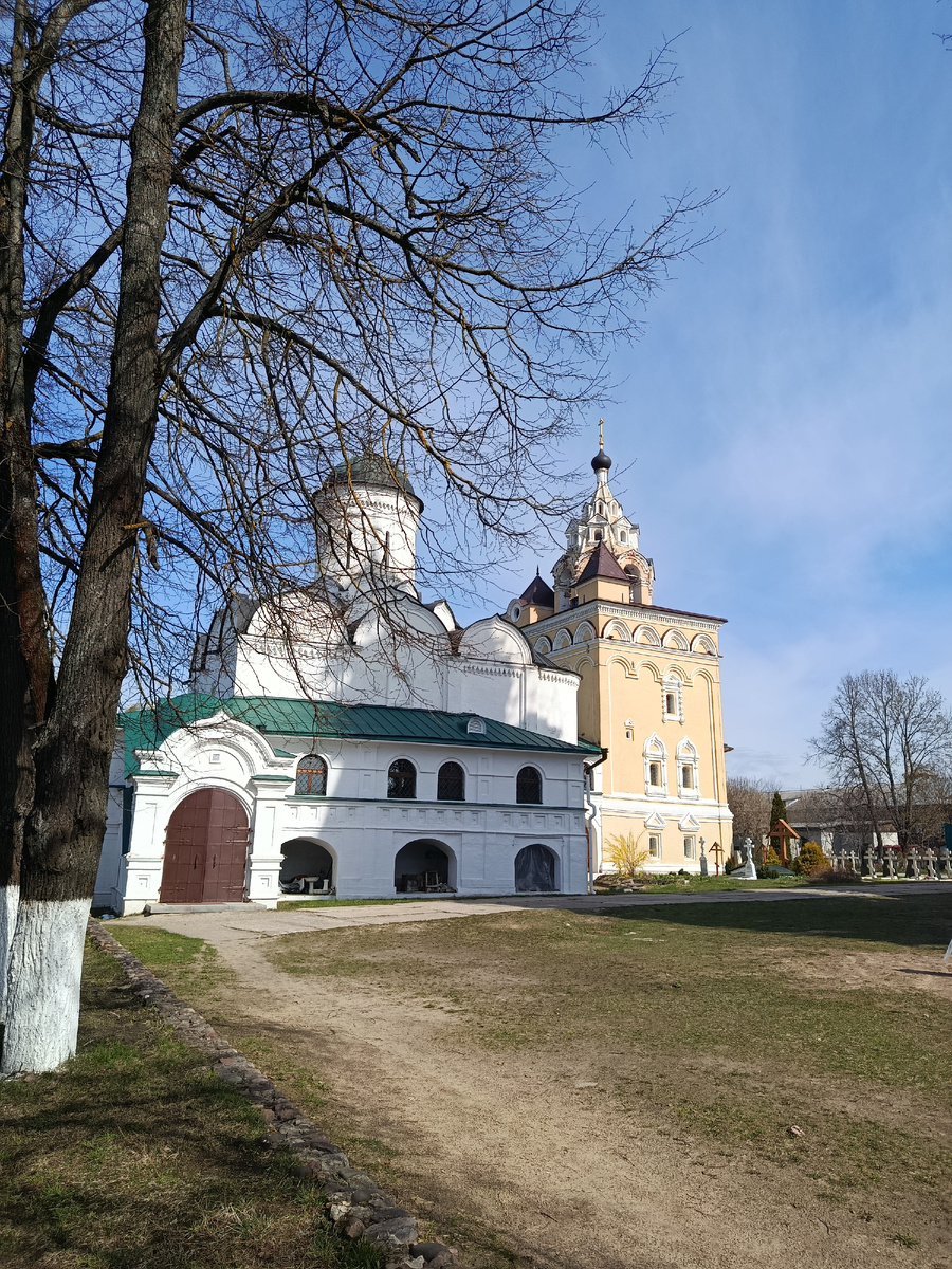 Благовещенский собор и Спасская церковь 